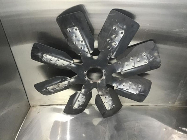 Liebherr Fan Blade - Sistem de răcire: Foto 4 Liebherr Fan Blade - Sistem de răcire: Foto 4