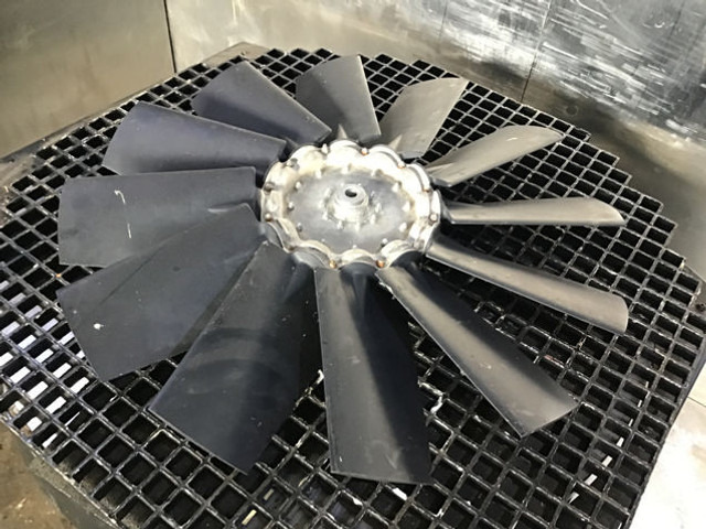Liebherr Fan Blade - Ventilator: Foto 2 Liebherr Fan Blade - Ventilator: Foto 2