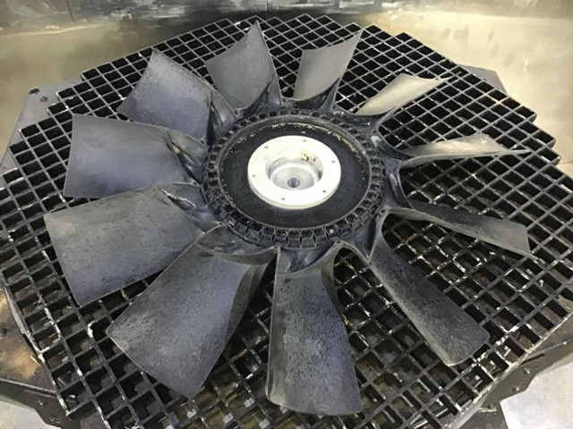 Liebherr Fan Blade - Sistem de răcire: Foto 5 Liebherr Fan Blade - Sistem de răcire: Foto 5