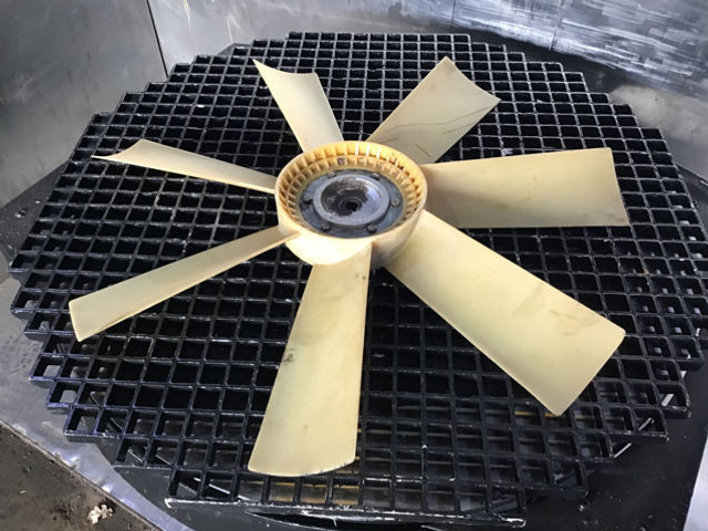 Liebherr Fan Blade - Sistem de răcire: Foto 4 Liebherr Fan Blade - Sistem de răcire: Foto 4