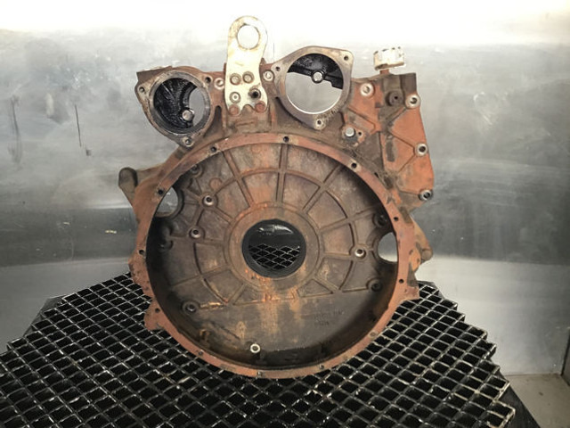 Liebherr Flywheel Housing - Volant: Foto 4 Liebherr Flywheel Housing - Volant: Foto 4