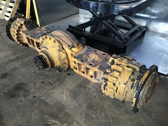 Liebherr Front Axle - Axă față: Foto 1 Liebherr Front Axle - Axă față: Foto 1