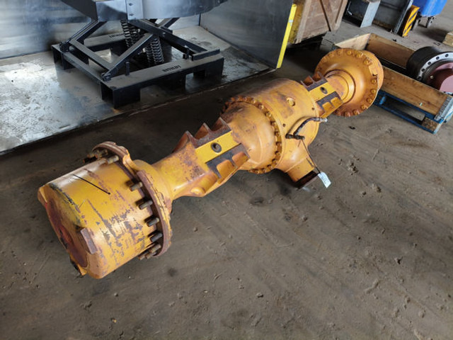 Liebherr Front Axle - Axă față: Foto 1 Liebherr Front Axle - Axă față: Foto 1