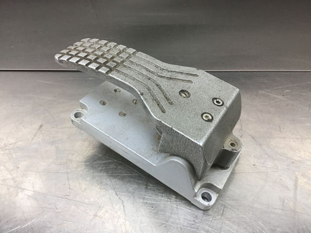 Liebherr Pedal - Pedala: Foto 2 Liebherr Pedal - Pedala: Foto 2