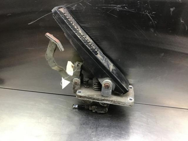 Liebherr Pedal - Pedala: Foto 3 Liebherr Pedal - Pedala: Foto 3