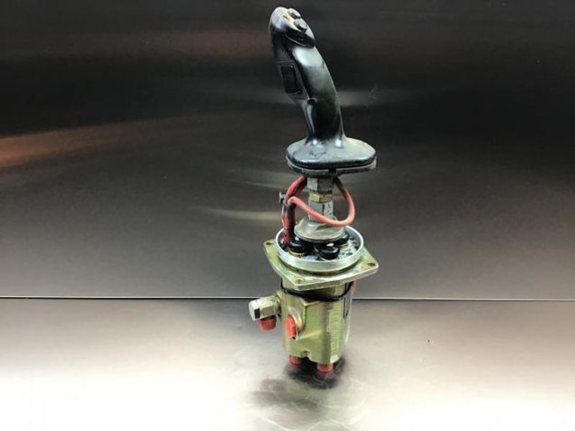 Liebherr Pilot Control Unit Compleet - Schimbător de viteze: Foto 3 Liebherr Pilot Control Unit Compleet - Schimbător de viteze: Foto 3