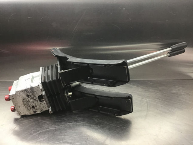 Liebherr Pilot Control Unit Complete - Schimbător de viteze: Foto 2 Liebherr Pilot Control Unit Complete - Schimbător de viteze: Foto 2