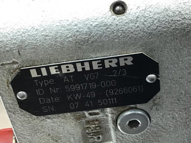 Liebherr Pilot Control Unit - Pedala: Foto 5 Liebherr Pilot Control Unit - Pedala: Foto 5