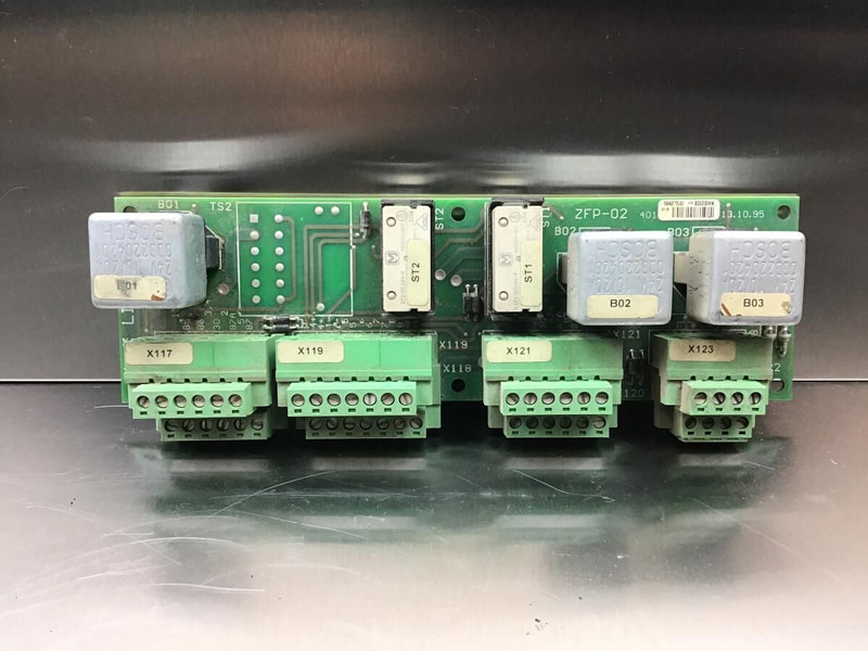 Liebherr R914B / R904 / A924C Li / A914 Li / A934B Li / R900C Li - Sistem electric: Foto 1 Liebherr R914B / R904 / A924C Li / A914 Li / A934B Li / R900C Li - Sistem electric: Foto 1