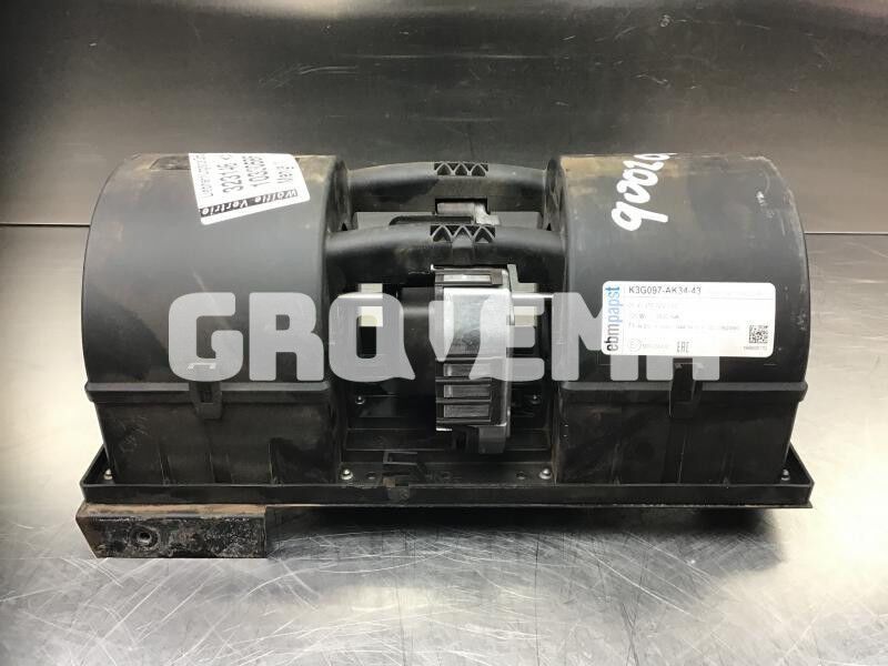 Liebherr R946 LC / R946 NLC / R956 / R976 / R926 LC / R920 / R920 LC - Ventilator habitaclu: Foto 1 Liebherr R946 LC / R946 NLC / R956 / R976 / R926 LC / R920 / R920 LC - Ventilator habitaclu: Foto 1