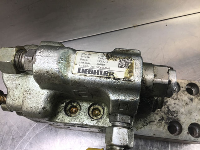 Liebherr Safety Valve - Supapă: Foto 5 Liebherr Safety Valve - Supapă: Foto 5