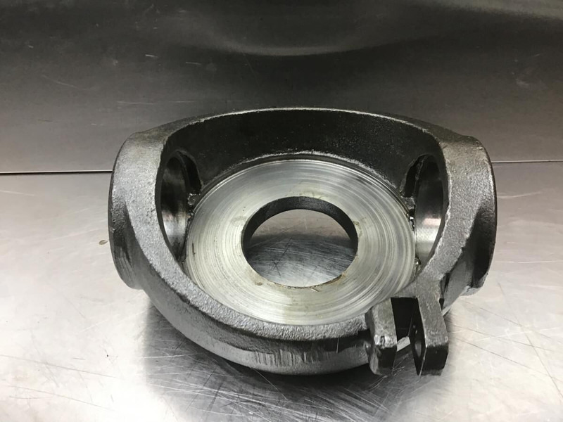 Liebherr Swivel Yoke - Fuzeta: Foto 3 Liebherr Swivel Yoke - Fuzeta: Foto 3