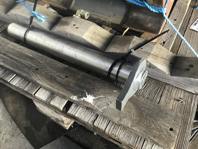 Piesă de schimb Liebherr PIN 60X463X448: Foto 10 Piesă de schimb Liebherr PIN 60X463X448: Foto 10