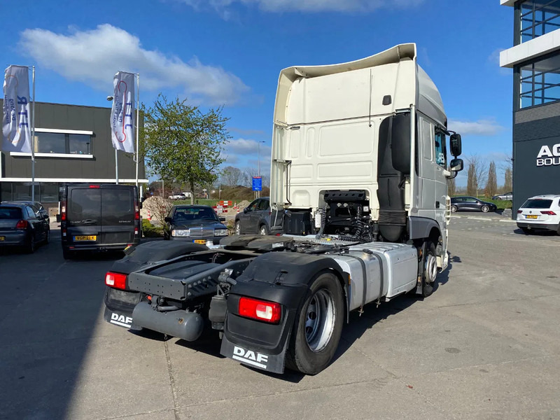 DAF XF 106.460 SSC / Retarder / 2x Tank - Cap tractor: Foto 5 DAF XF 106.460 SSC / Retarder / 2x Tank - Cap tractor: Foto 5