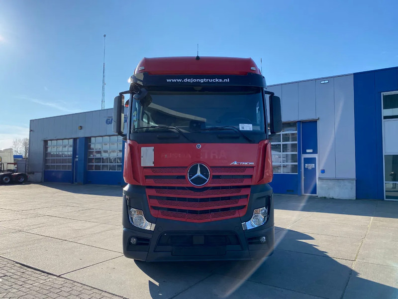 Mercedes-Benz Actros 1945 / StreamSpace / Hydraulic / Automatic - Cap tractor: Foto 2 Mercedes-Benz Actros 1945 / StreamSpace / Hydraulic / Automatic - Cap tractor: Foto 2