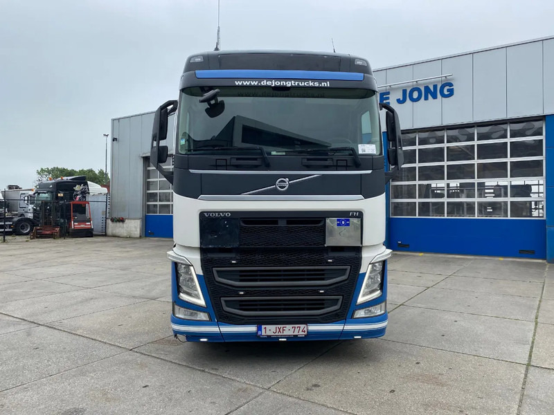 Volvo FH 13.420 Globetrotter / ADR / Stand Airco - Cap tractor: Foto 2 Volvo FH 13.420 Globetrotter / ADR / Stand Airco - Cap tractor: Foto 2
