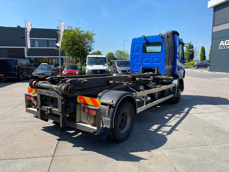 DAF LF 55.220 / Cable System / Manual / Euro 3 - Camion cu sistem de cablu: Foto 5 DAF LF 55.220 / Cable System / Manual / Euro 3 - Camion cu sistem de cablu: Foto 5