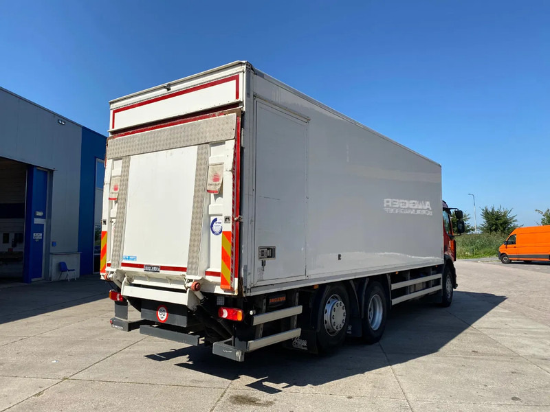 Renault D Wide 320 6x2/4 / Closed box / Dhollandia - Camion furgon: Foto 5 Renault D Wide 320 6x2/4 / Closed box / Dhollandia - Camion furgon: Foto 5