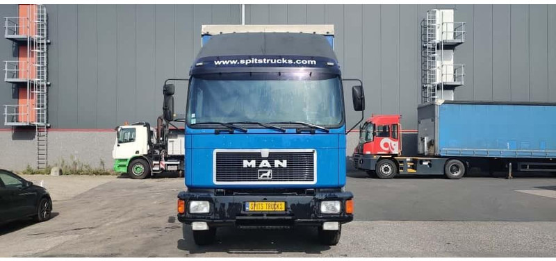 MAN 18.272 Erhel Hydris Lift + Dakspoiler - Camion cu prelată: Foto 2 MAN 18.272 Erhel Hydris Lift + Dakspoiler - Camion cu prelată: Foto 2