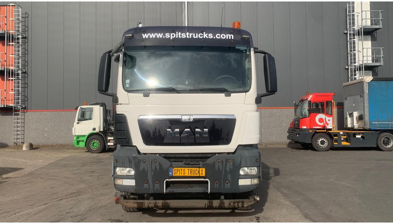 MAN TGS 35.360 LIEBHERR + 9M3 - Autobetonieră: Foto 2 MAN TGS 35.360 LIEBHERR + 9M3 - Autobetonieră: Foto 2