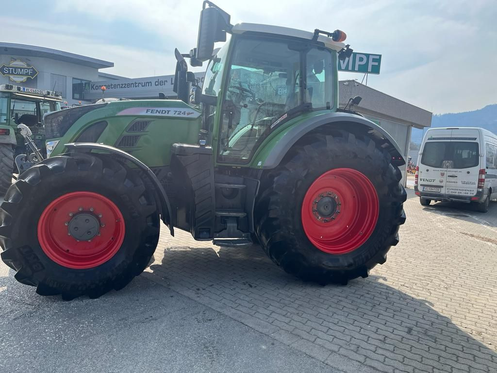 Fendt 724 Vario - Tractor agricol: Foto 4 Fendt 724 Vario - Tractor agricol: Foto 4