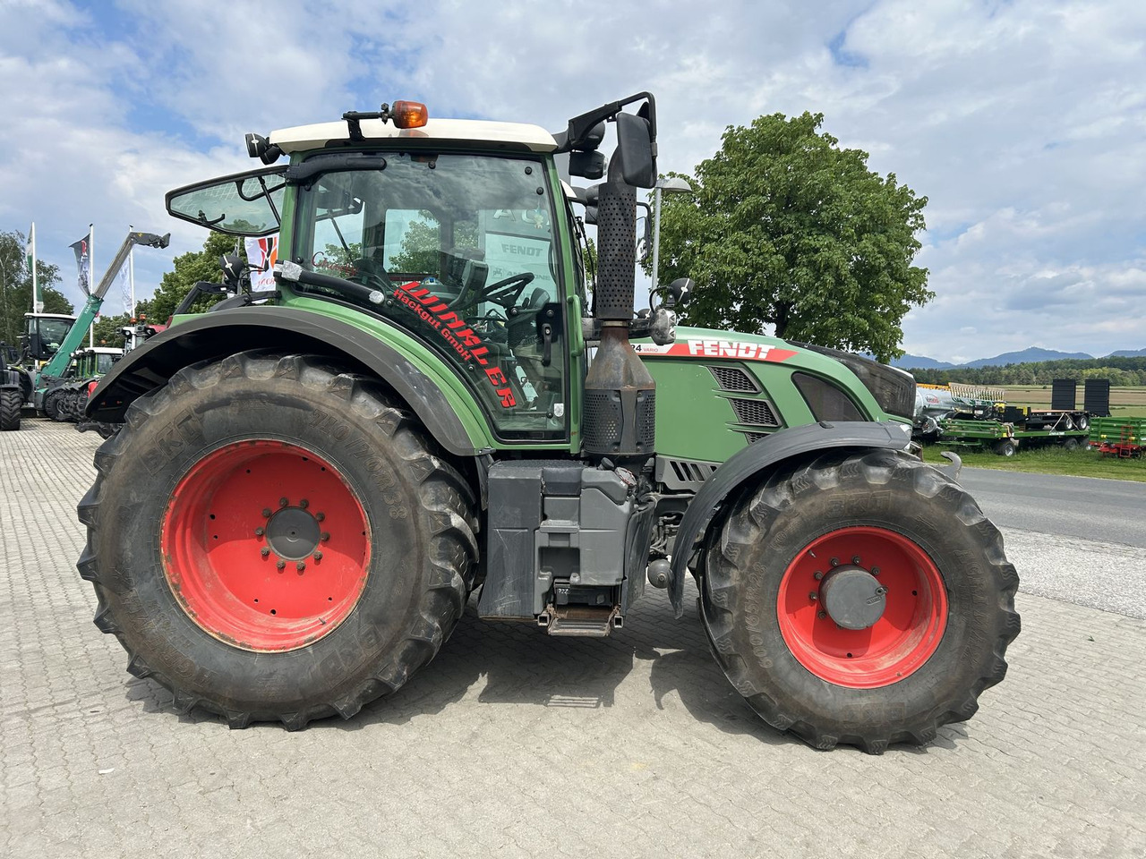 Fendt 724 Vario - Tractor agricol: Foto 2 Fendt 724 Vario - Tractor agricol: Foto 2