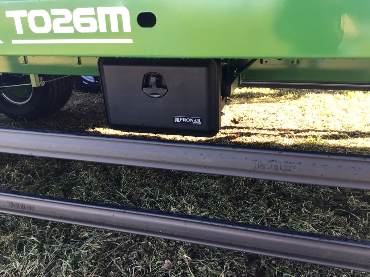 Pronar T026M - Utilaje pentru fân: Foto 5 Pronar T026M - Utilaje pentru fân: Foto 5