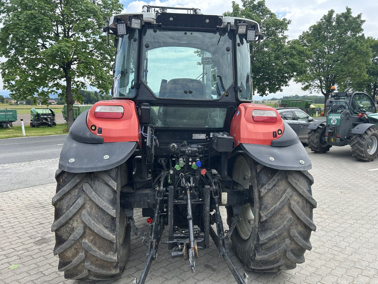 Steyr 4105 Kompakt ET Basis - Tractor agricol: Foto 3 Steyr 4105 Kompakt ET Basis - Tractor agricol: Foto 3