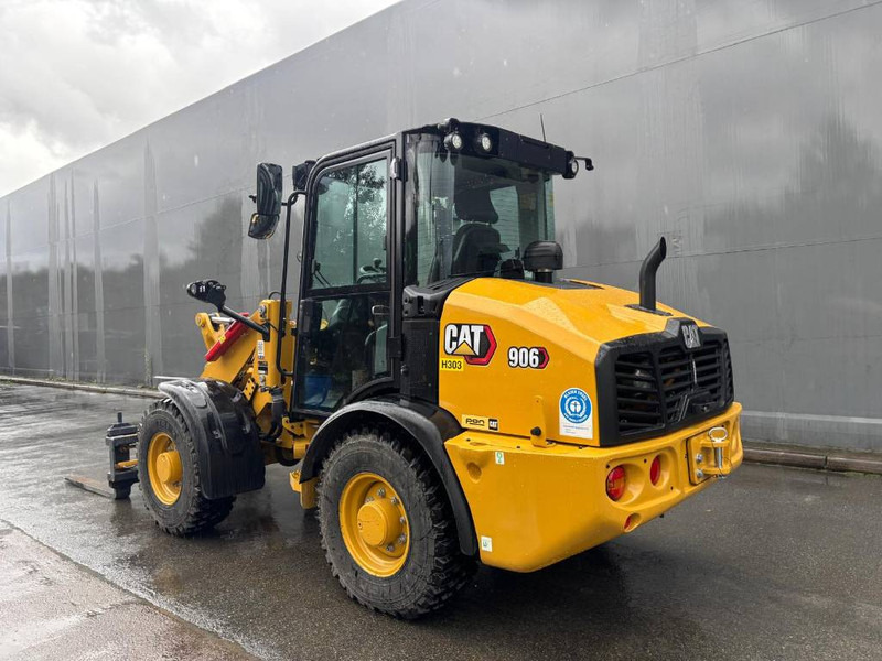Cat 906 - Încărcător frontal pe pneuri: Foto 3 Cat 906 - Încărcător frontal pe pneuri: Foto 3