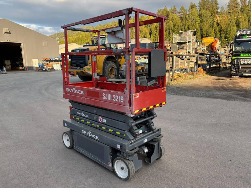 Skyjack SJ III 3219 - Platforma foarfeca: Foto 2 Skyjack SJ III 3219 - Platforma foarfeca: Foto 2