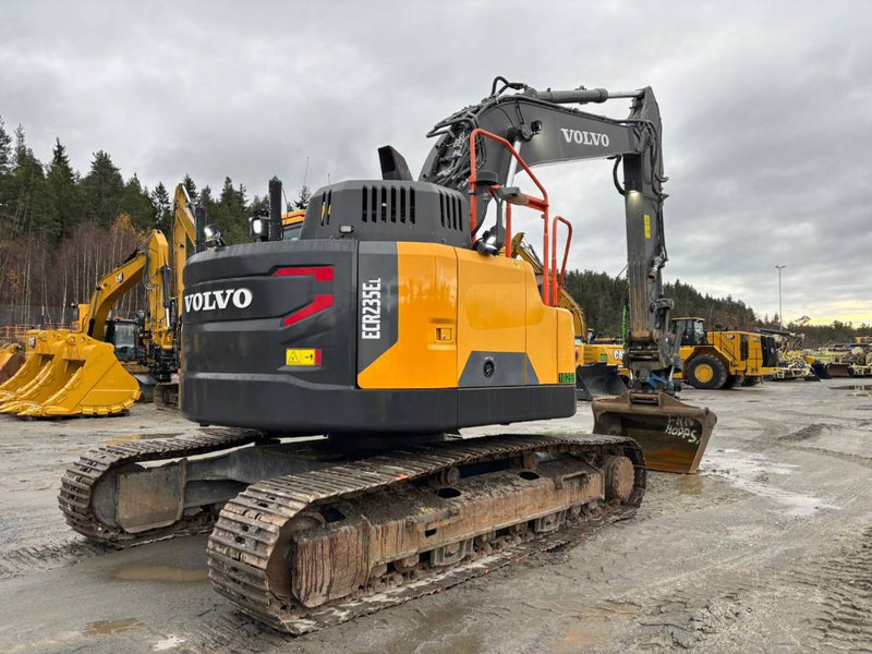 Volvo ECR 235 E - Excavator pe şenile: Foto 3 Volvo ECR 235 E - Excavator pe şenile: Foto 3