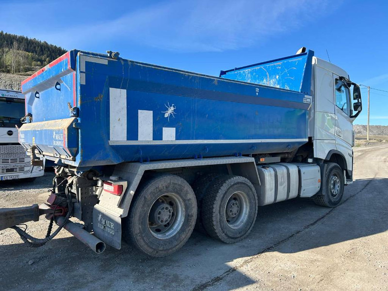 Volvo FH 540 6x4 + Maur trippelkjerre - Camion basculantă: Foto 4 Volvo FH 540 6x4 + Maur trippelkjerre - Camion basculantă: Foto 4