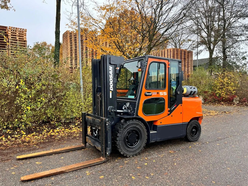 Doosan G55C-5 1593 HOURS - Stivuitor GPL: Foto 4 Doosan G55C-5 1593 HOURS - Stivuitor GPL: Foto 4