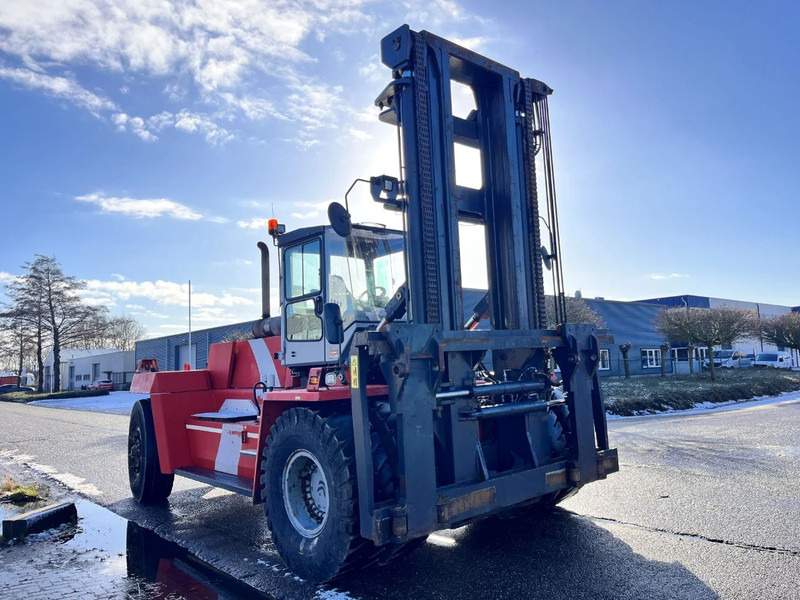 Kalmar DCD 320-12 LB - Stivuitor diesel: Foto 3 Kalmar DCD 320-12 LB - Stivuitor diesel: Foto 3
