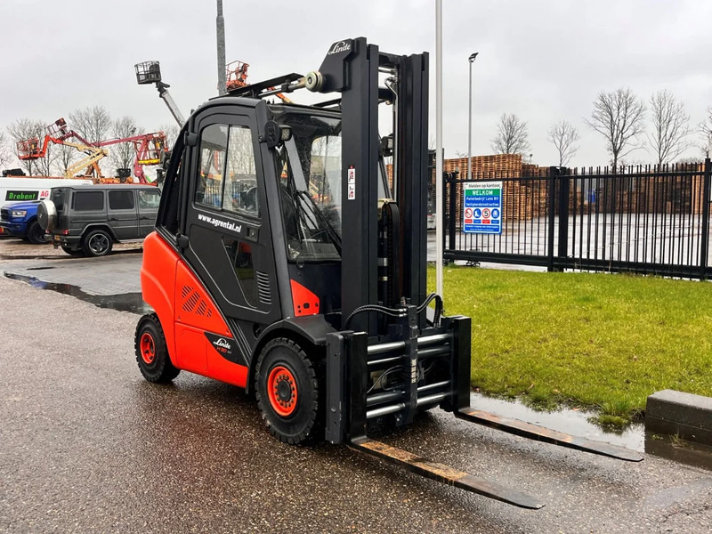 Linde H30D-02 - Stivuitor diesel: Foto 3 Linde H30D-02 - Stivuitor diesel: Foto 3