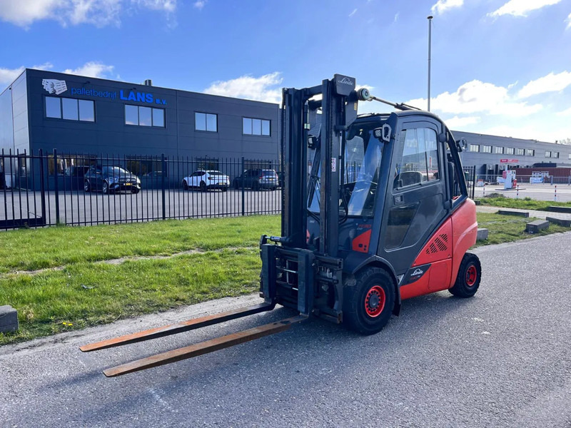 Linde H30T-02 - Stivuitor GPL: Foto 4 Linde H30T-02 - Stivuitor GPL: Foto 4