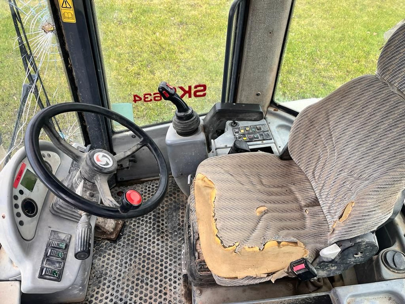 Încărcător frontal pe pneuri Schaeff Terex SKS 634: Foto 13