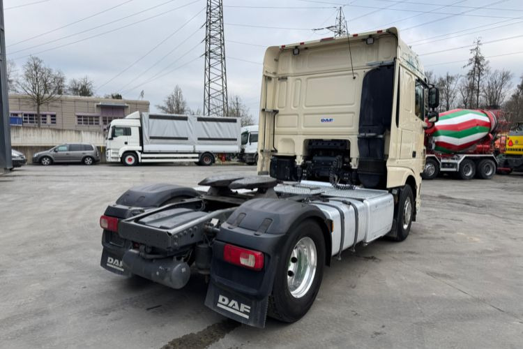 DAF XF460 4x2 - Cap tractor: Foto 5 DAF XF460 4x2 - Cap tractor: Foto 5