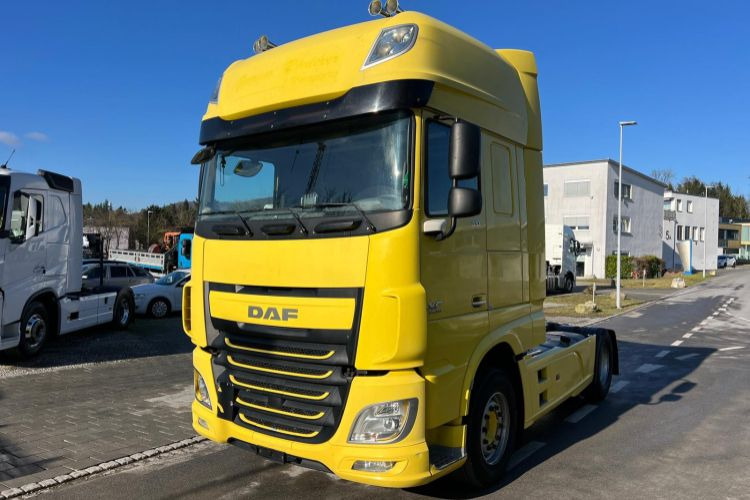 DAF XF510 4x2 - Cap tractor: Foto 1 DAF XF510 4x2 - Cap tractor: Foto 1