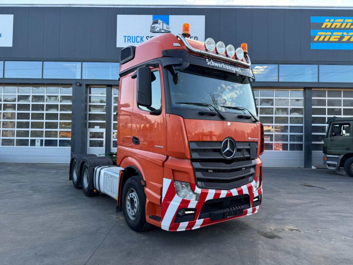 MERCEDES Actros 3358 6x4 120T - Cap tractor: Foto 3 MERCEDES Actros 3358 6x4 120T - Cap tractor: Foto 3