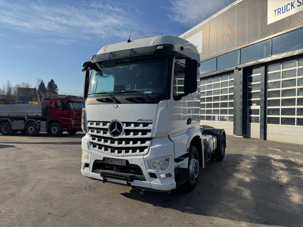MERCEDES Arocs 1851 4x4H Kipphydraulik - Cap tractor: Foto 1 MERCEDES Arocs 1851 4x4H Kipphydraulik - Cap tractor: Foto 1