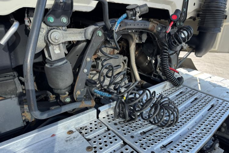Cap tractor Mercedes-Benz Actros 1843 4x2 ADR: Foto 7
