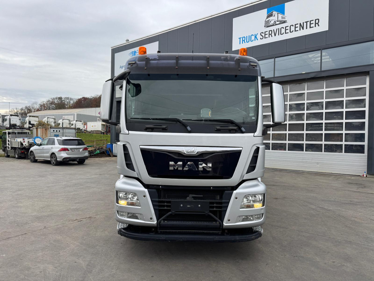 MAN TGS 35.480 8x2-4 H Effer 1355 9-6 - Camion cu macara: Foto 4 MAN TGS 35.480 8x2-4 H Effer 1355 9-6 - Camion cu macara: Foto 4