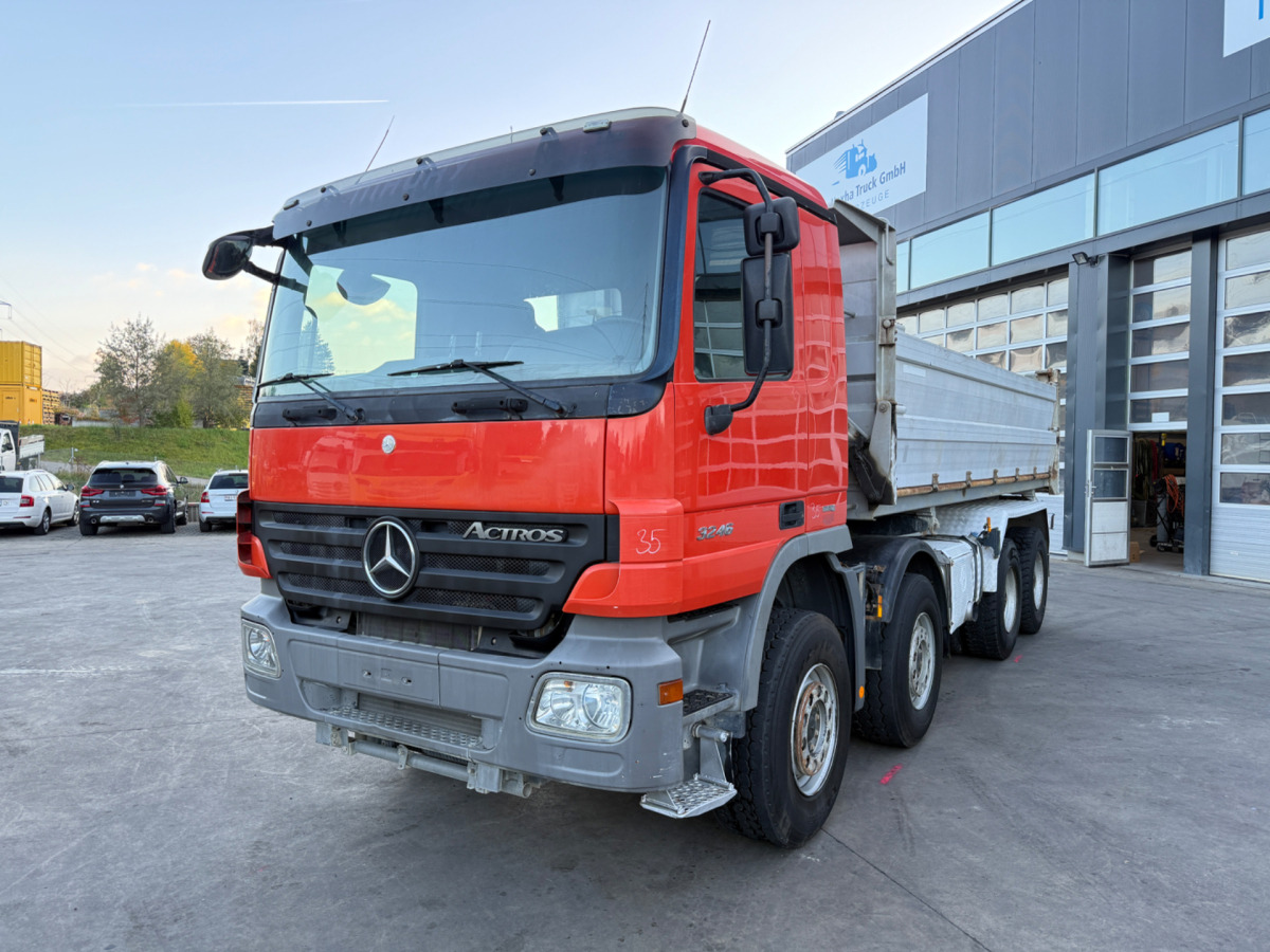 MERCEDES Actros 3246 8x4 E5 Meiller 3S - Camion basculantă: Foto 2 MERCEDES Actros 3246 8x4 E5 Meiller 3S - Camion basculantă: Foto 2