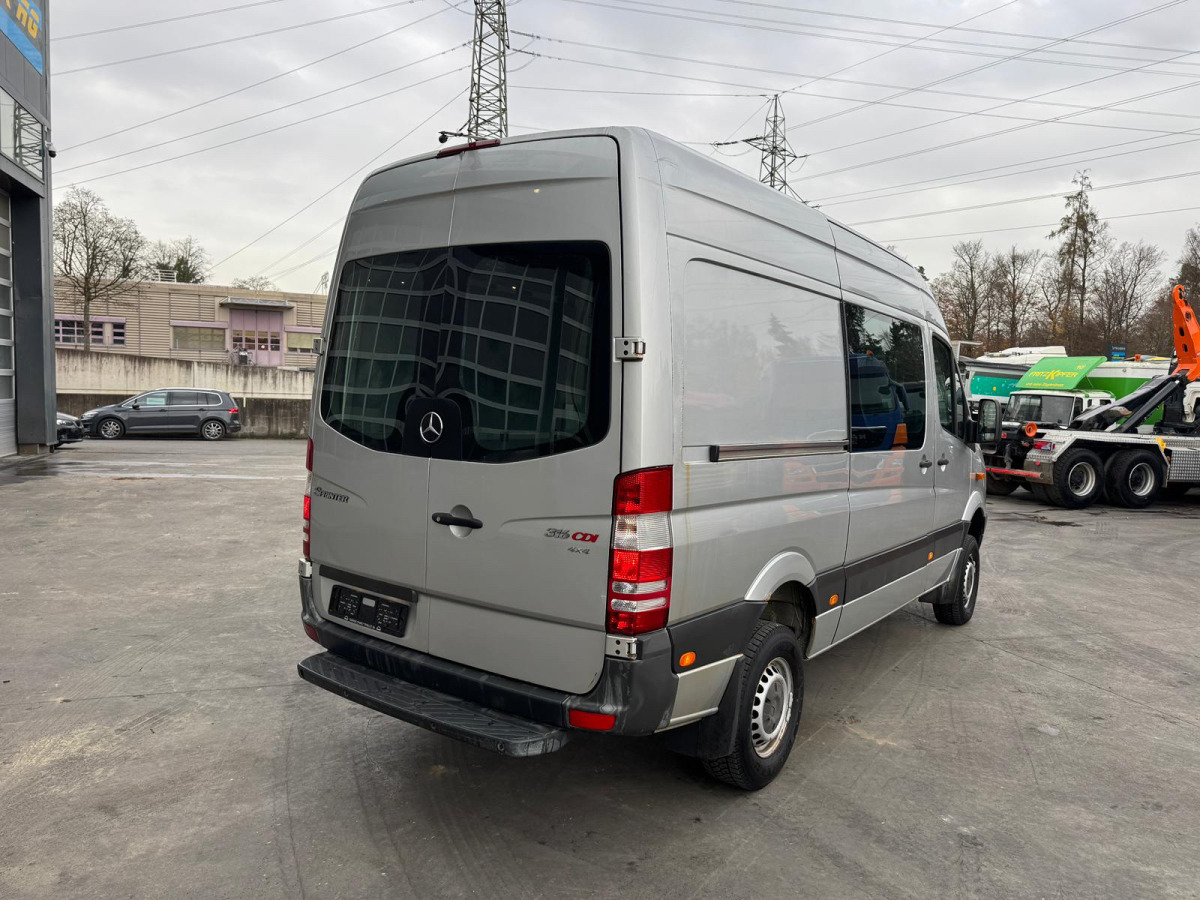 MERCEDES Sprinter 316CDI 4x4 - Dubă: Foto 4 MERCEDES Sprinter 316CDI 4x4 - Dubă: Foto 4
