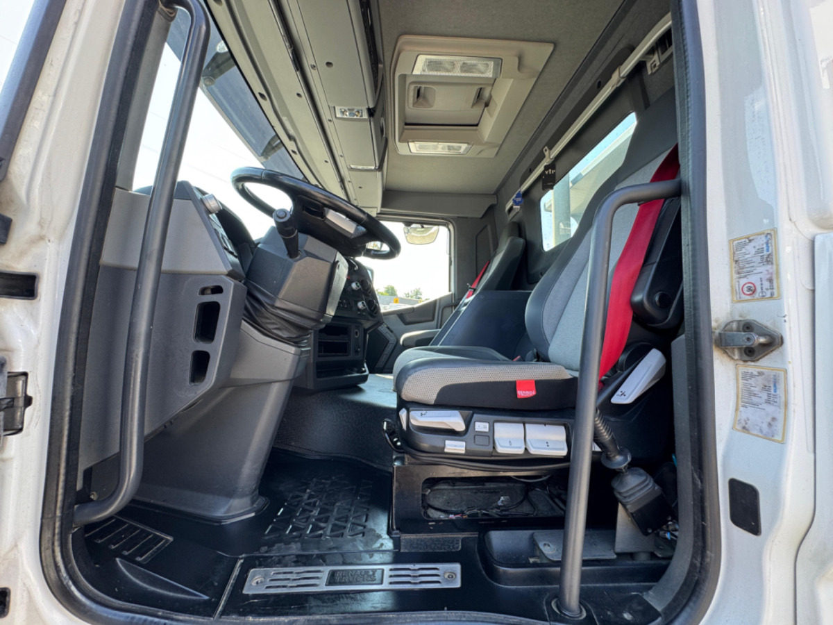 Camion basculantă RENAULT C520 10x4 Kipper: Foto 14