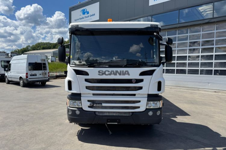 Scania P280 4x2 Wassertank - Camion cisternă: Foto 2 Scania P280 4x2 Wassertank - Camion cisternă: Foto 2