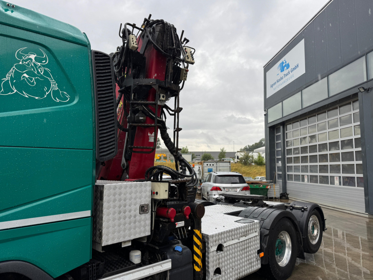Camion forestier, Camion cu macara VOLVO FH-540 6x2 Tajfun L300Z: Foto 9