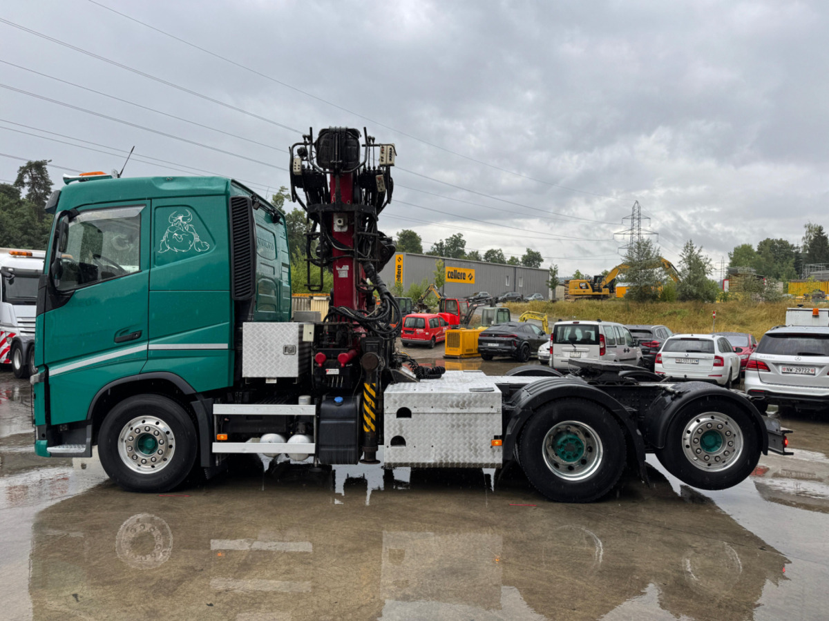 Camion forestier, Camion cu macara VOLVO FH-540 6x2 Tajfun L300Z: Foto 8