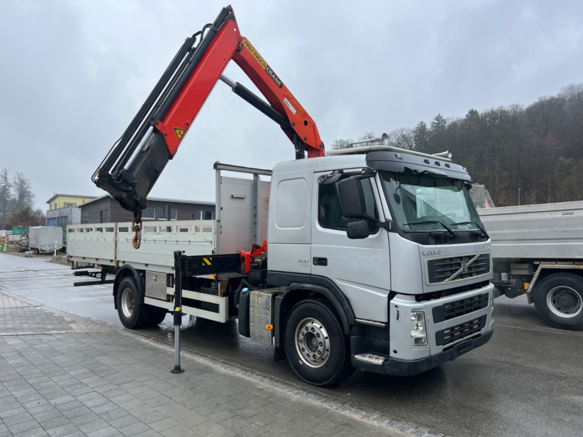 VOLVO FM-400 4x2 PK15500 - Camion cu macara: Foto 1 VOLVO FM-400 4x2 PK15500 - Camion cu macara: Foto 1